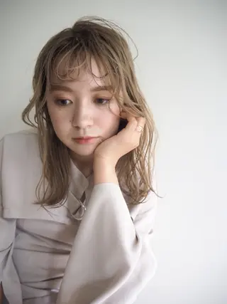 ミディアム 💛🤍U too e’s /店長🧸のヘアスタイル
