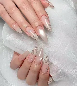 ネイル Aura  Nail 長さだし/パラジェルのネイルデザイン