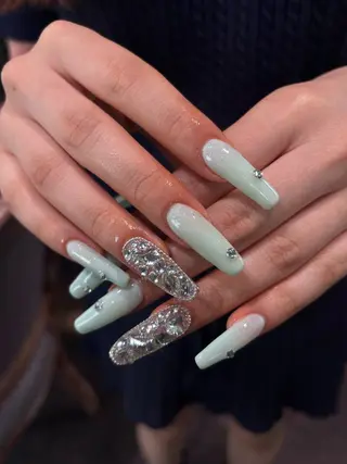 ネイル color.nail 🫧ionaのネイルデザイン