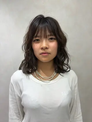 ミディアム 透明感オリーブ🫒/ 赤み消し/ヒロのヘアスタイル