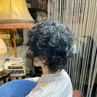 パーマ メンズ BRITS 渡辺 菜々子のヘアスタイル