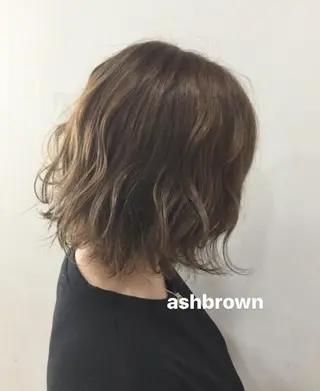 ショート カラー ヘアアレンジ 脱白髪染め美容師 竹内涼乃のヘアスタイル