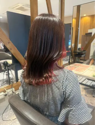 ミディアム カラー 佐藤 凜華のヘアスタイル