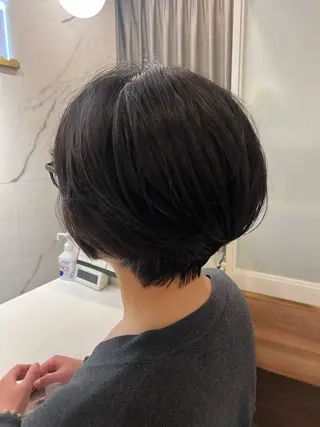 ショート 村中 逸紀のヘアスタイル