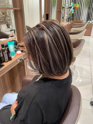 ミディアム カラー ヘアアレンジ 🇰🇷韓国ヘア★ 副店長.쿠리타⭐︎のヘアスタイル