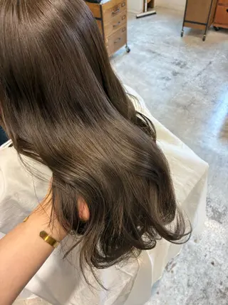 ロング カラー Above /yoshimiのヘアスタイル