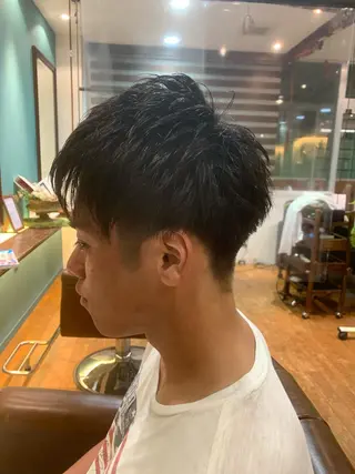 ショート メンズ カット特化美容師 齋藤桐のヘアスタイル