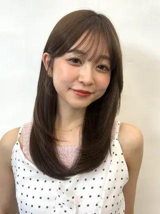 セミロング カラー レイヤー/ボブ/透明 感カラー/佐藤奈由のヘアスタイル