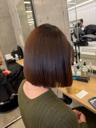 ショート 縮毛矯正×髪質改善× 艶髪カラー 吉原和磨のヘアスタイル