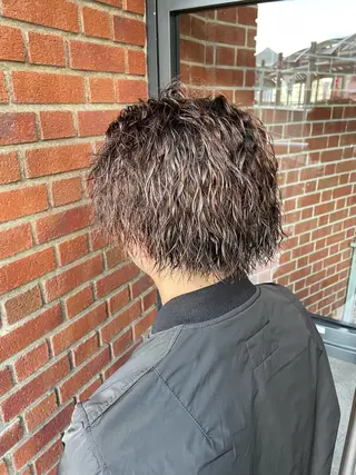 パーマ 市妙 瑠基のヘアスタイル