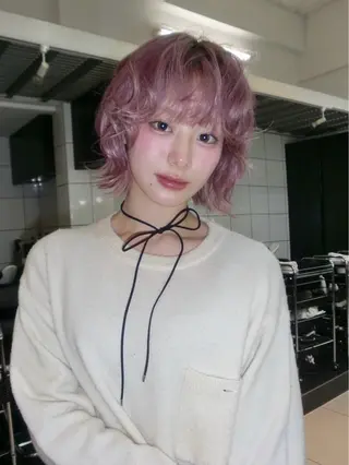 ショート カラー ヘアアレンジ minto/ パーマモデル募集中のヘアスタイル