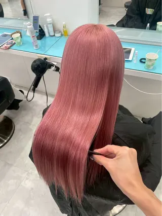 ミディアム カラー ヘアアレンジ 🫧モテる💗ダメー ジレスハイトーン🫧のヘアスタイル