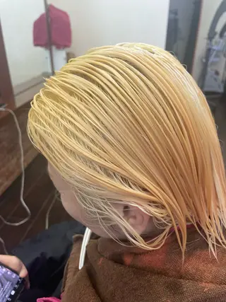 ショート カラー 桧山 真のヘアスタイル