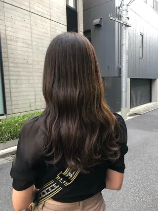 ロング ✨色持ちの良い艶 カラー✨蟹江真世のヘアスタイル