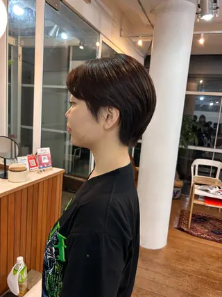 ショート かがやしづ ⭐️ベージュのヘアスタイル