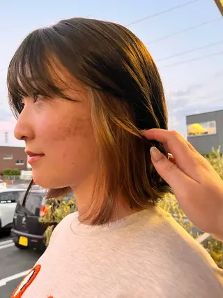 ミディアム カラー 吉水 果穂のヘアスタイル