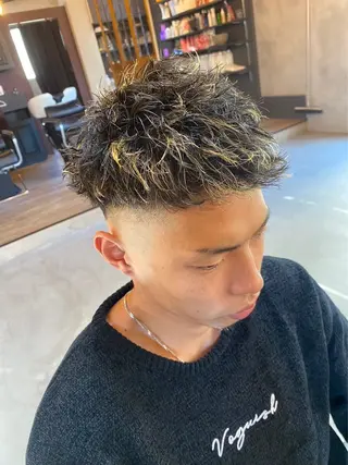 ショート カラー パーマ メンズ ツイスパ特化 石川 歳也のヘアスタイル
