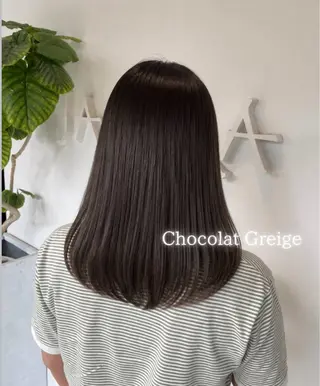 カラー NEIRO/ベージュ /グレージュのヘアスタイル