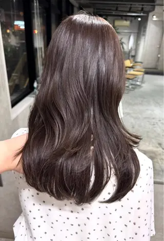 ミディアム カラー 鶴巻 智樹のヘアスタイル