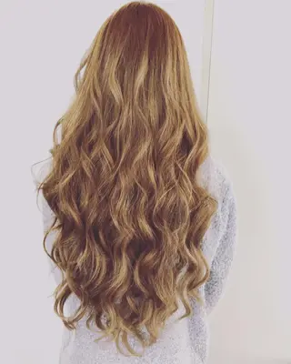 ロング KA BUのヘアスタイル