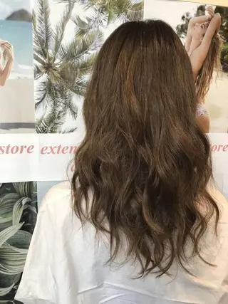 ロング カラー 大阪レミーエクステ チビ編み込みのヘアスタイル