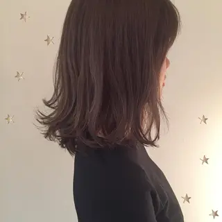 ミディアム 市川 千夏のヘアスタイル