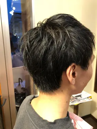 ショート メンズ 長谷川 薫のヘアスタイル