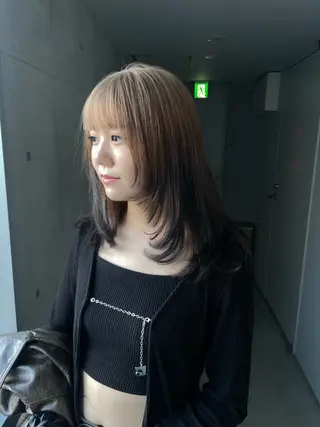 カラー 佐伯 和佳のヘアスタイル