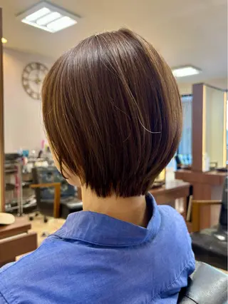 ショート 大知 眞子のヘアスタイル