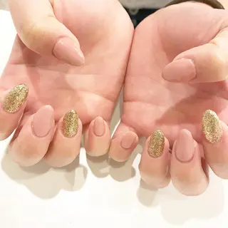 ネイル 板垣 綾乃のネイルデザイン