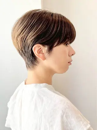 ショート 土井 優のヘアスタイル