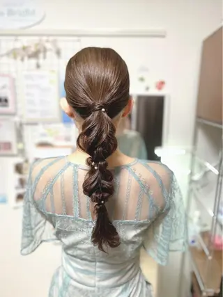 ヘアアレンジ イーチブライト EachBrightのヘアスタイル