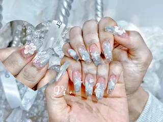 ネイル ✨Nailsalon Vi+✨のネイルデザイン