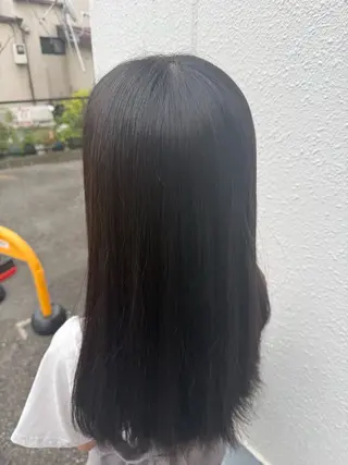 ロング ラファエル シャミラのヘアスタイル