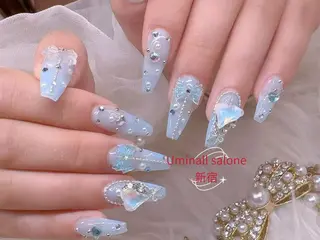 ネイル UMI ネイルサロン新宿🎀のネイルデザイン