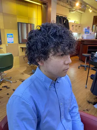 セミロング パーマ メンズ メンズ特化 岸本 阪急六甲サロンドロイのヘアスタイル
