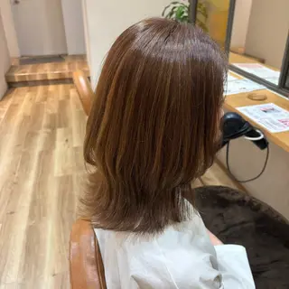 ミディアム 小西 七菜子のヘアスタイル