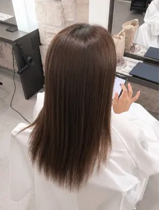 セミロング 葛原 実愛のヘアスタイル