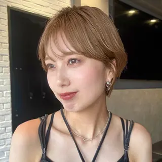ショート カラー 顔まわり🥨レイヤー /透明感/水口舞奈のヘアスタイル