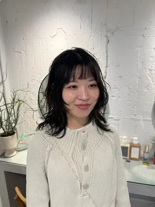 セミロング 新宿/顔周りカット +レイヤー=しずく♩のヘアスタイル