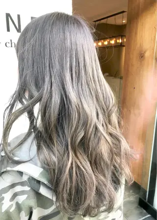 ロング 斉藤大河 カラー/縮毛矯正のヘアスタイル