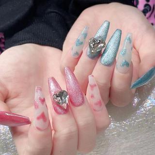 ネイル Queens テイのネイルデザイン