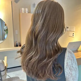 ロング カラー 【Uneユヌ】菊地 春那のヘアスタイル