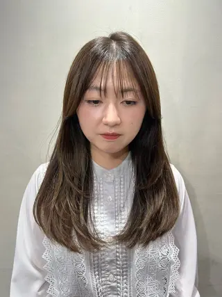 セミロング 髪質改善カラー/ レイヤー/望月うららのヘアスタイル