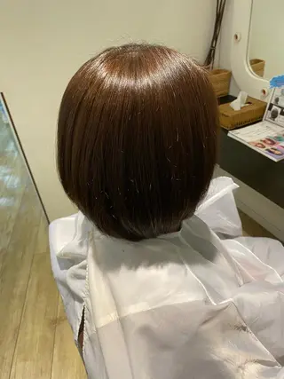 ミディアム 小宮 真理奈のヘアスタイル