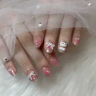 ネイル Laula🤍 ayakaのネイルデザイン