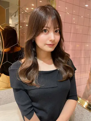 セミロング カラー 上品ヘア🤍顔周り/ レイヤー✨/林遼一郎のヘアスタイル