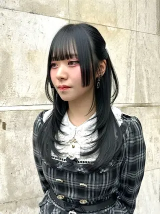 セミロング 韓国系レイヤー特化 hiroのヘアスタイル