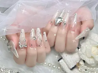 ネイル Blingg NailStudioのネイルデザイン