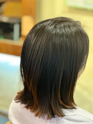 ミディアム 冨士 美織のヘアスタイル